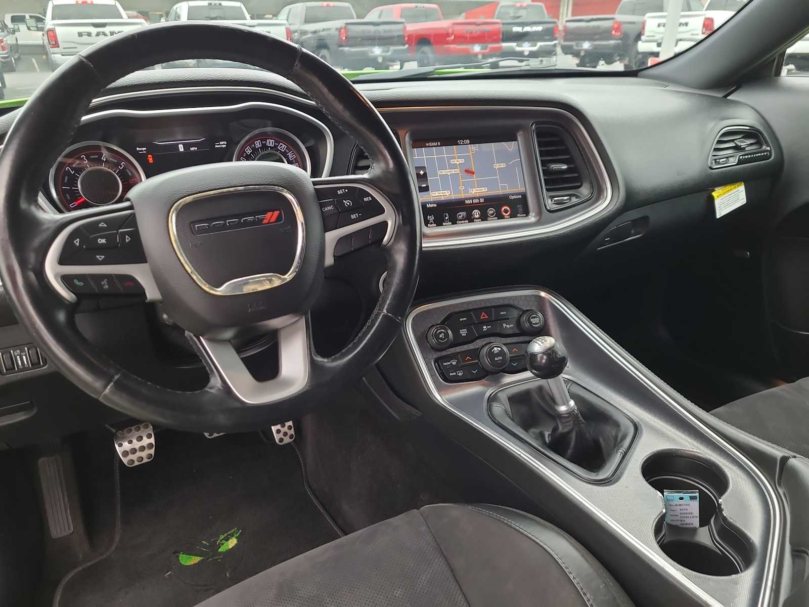 Thumbnail: 2015 Dodge Challenger - 18