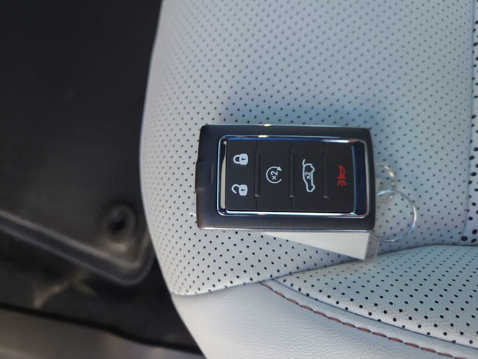 Thumbnail: 2026 Jeep Cherokee - 28