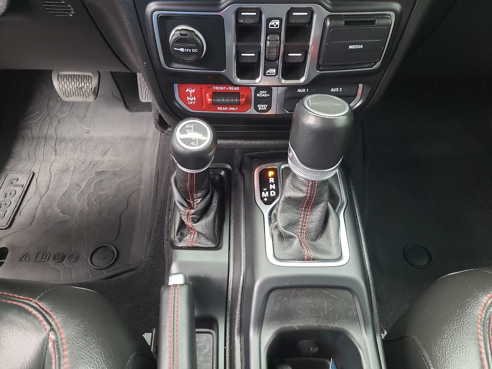 Thumbnail: 2021 Jeep Gladiator - 25