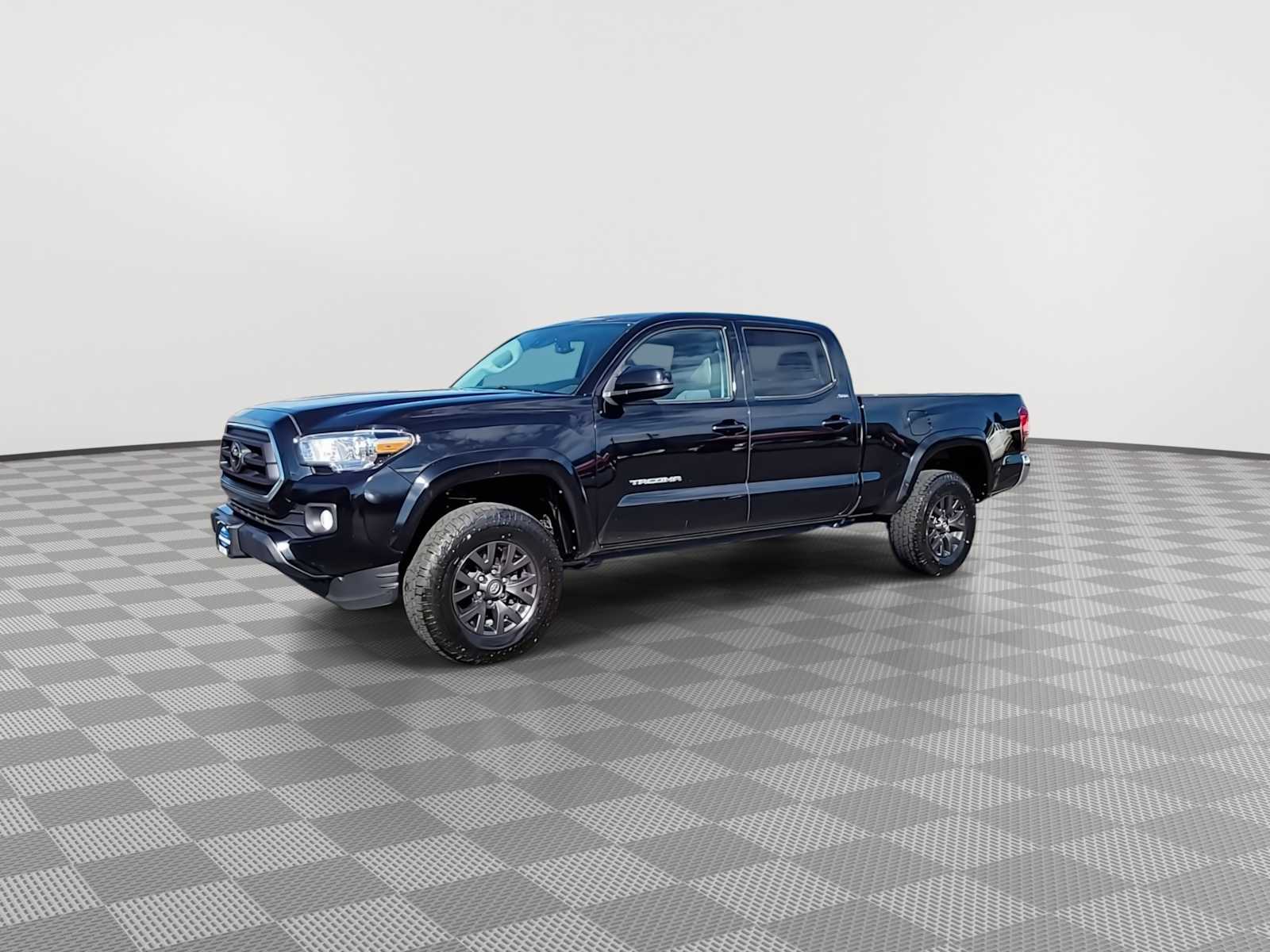 Thumbnail: 2022 Toyota Tacoma - 4