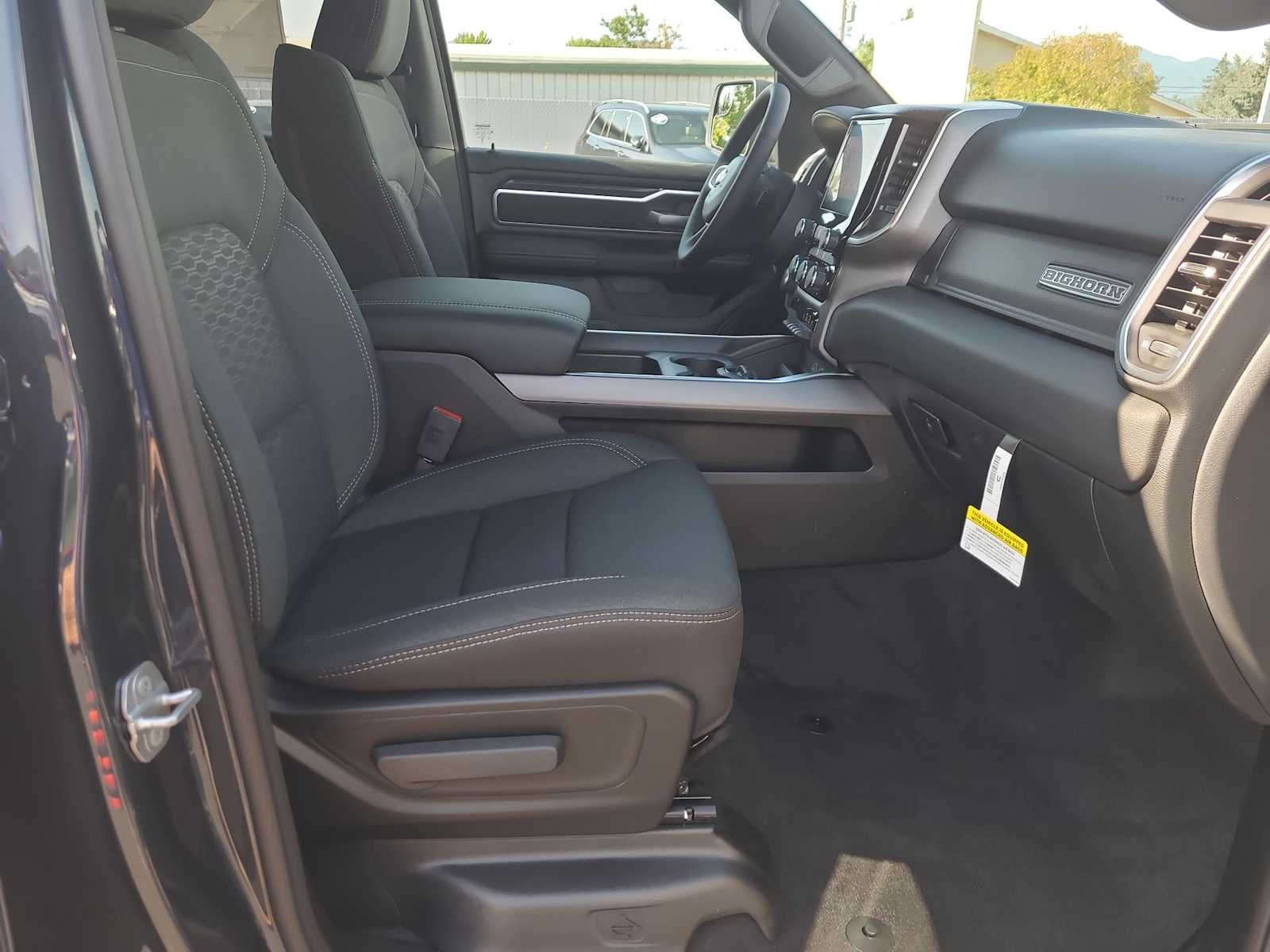 Thumbnail: 2025 RAM 1500 - 22