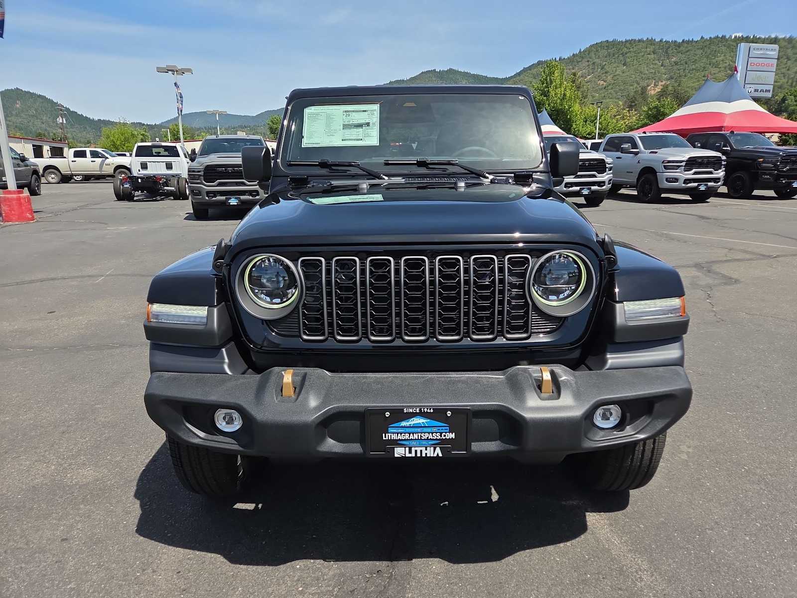 Thumbnail: 2026 Jeep Wrangler - 14