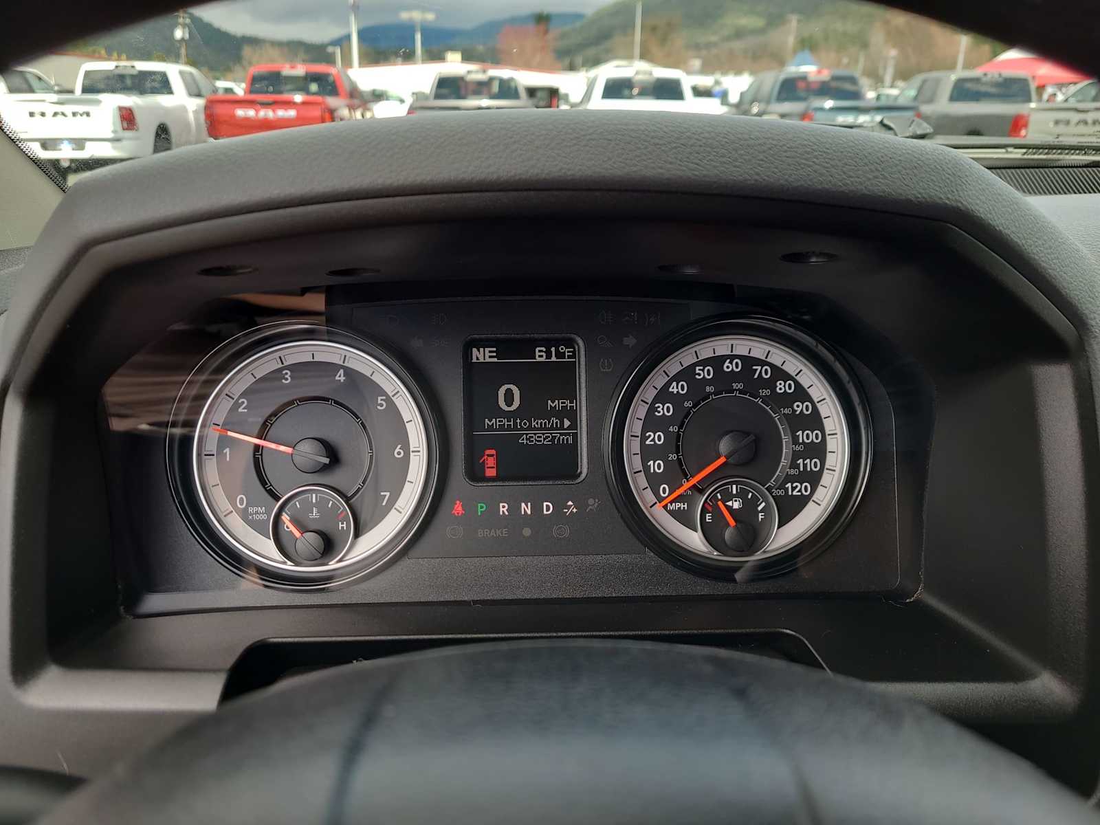 Thumbnail: 2020 RAM 1500 Classic - 26