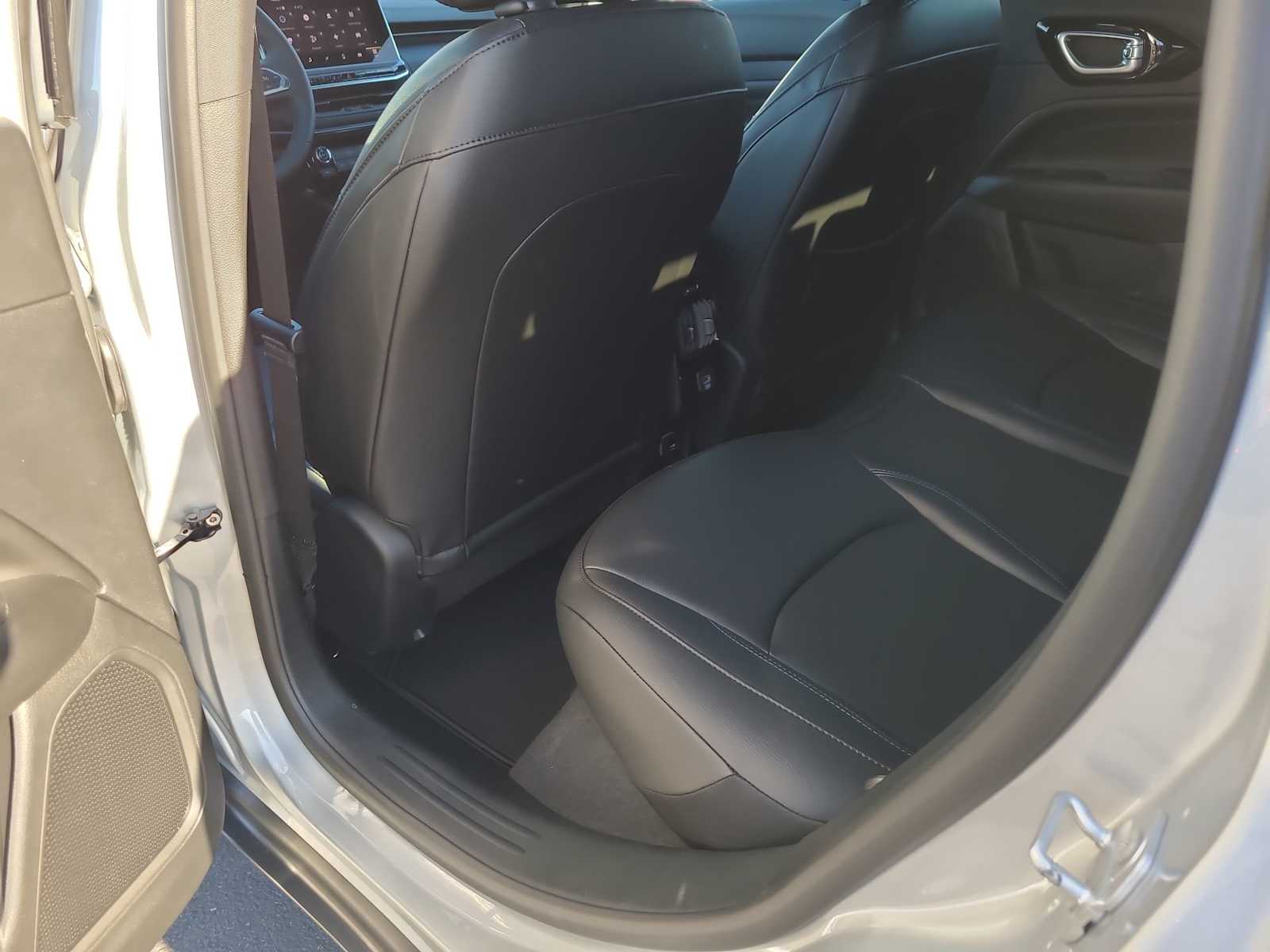 Thumbnail: 2026 Jeep Compass - 20