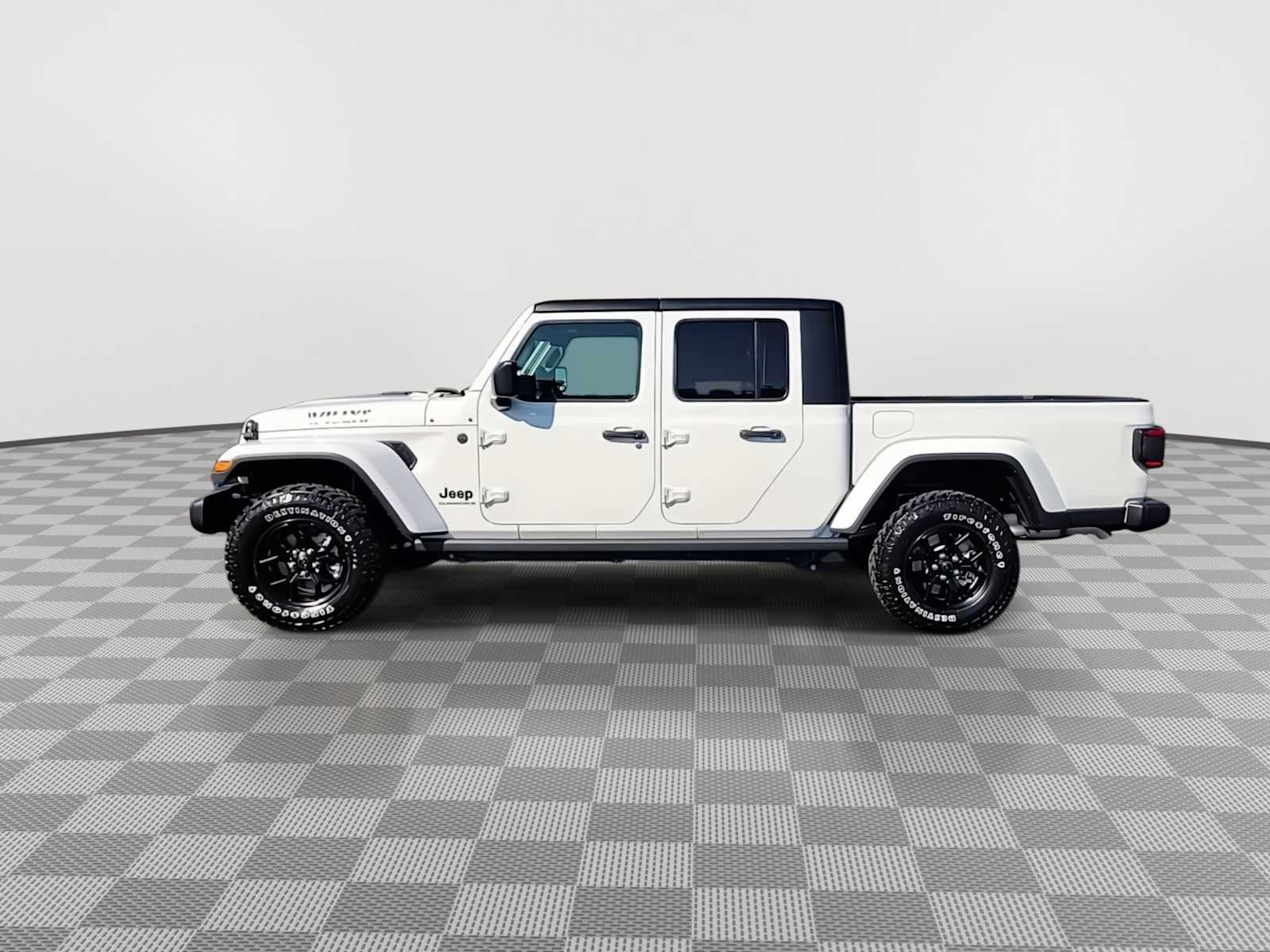 Thumbnail: 2025 Jeep Gladiator - 5