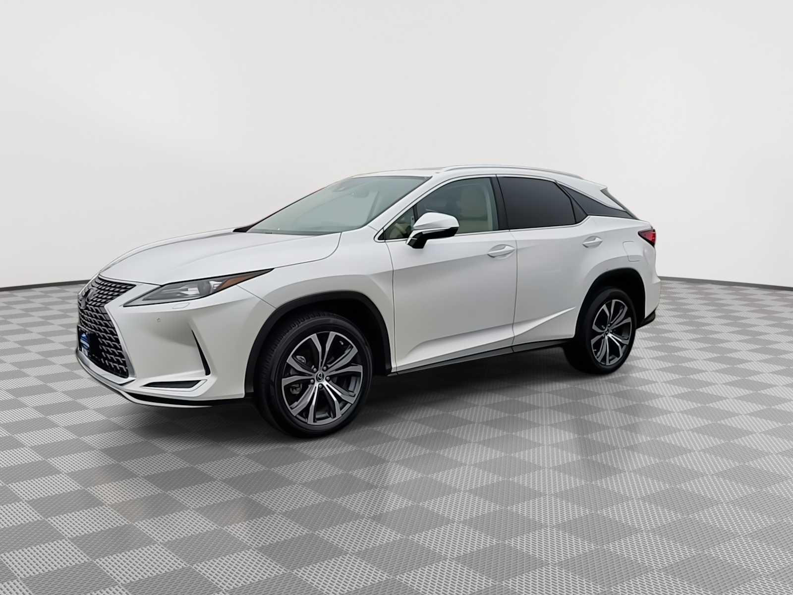 Thumbnail: 2022 Lexus RX - 4