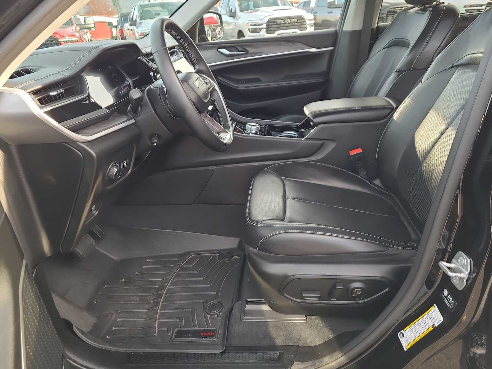 Thumbnail: 2022 Jeep Grand Cherokee L - 19