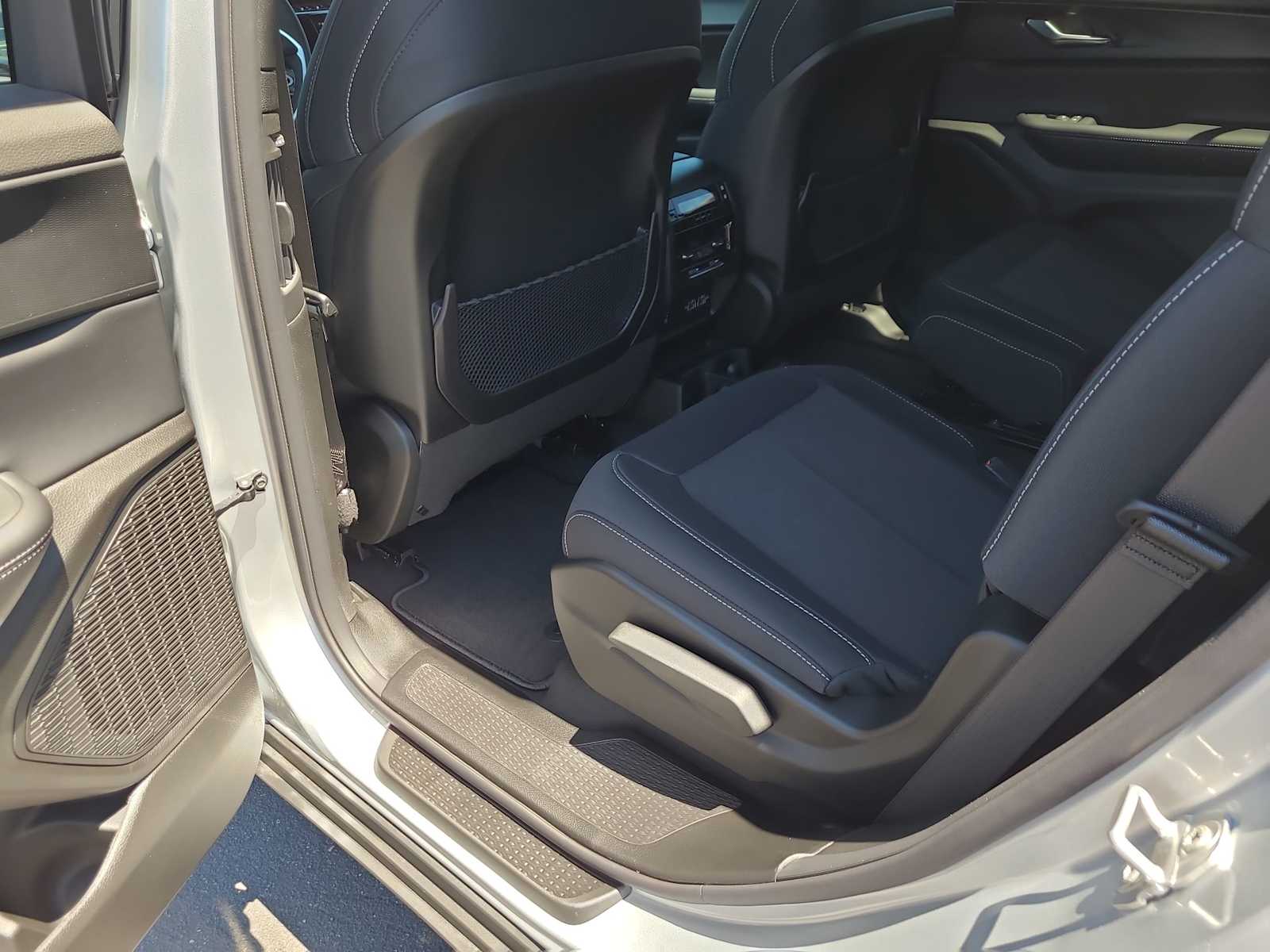 Thumbnail: 2025 Jeep Grand Cherokee - 20