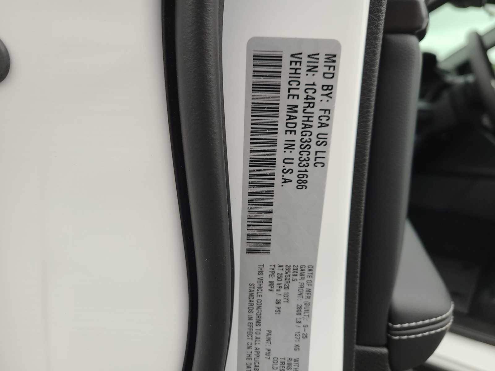Thumbnail: 2025 Jeep Grand Cherokee - 29