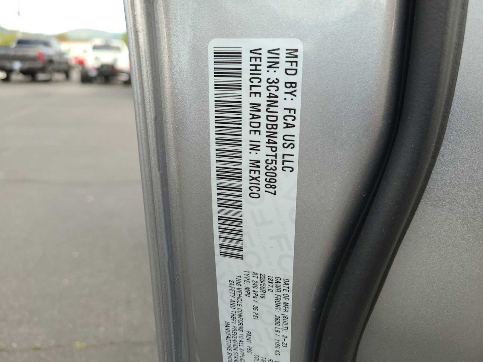 Thumbnail: 2023 Jeep Compass - 29