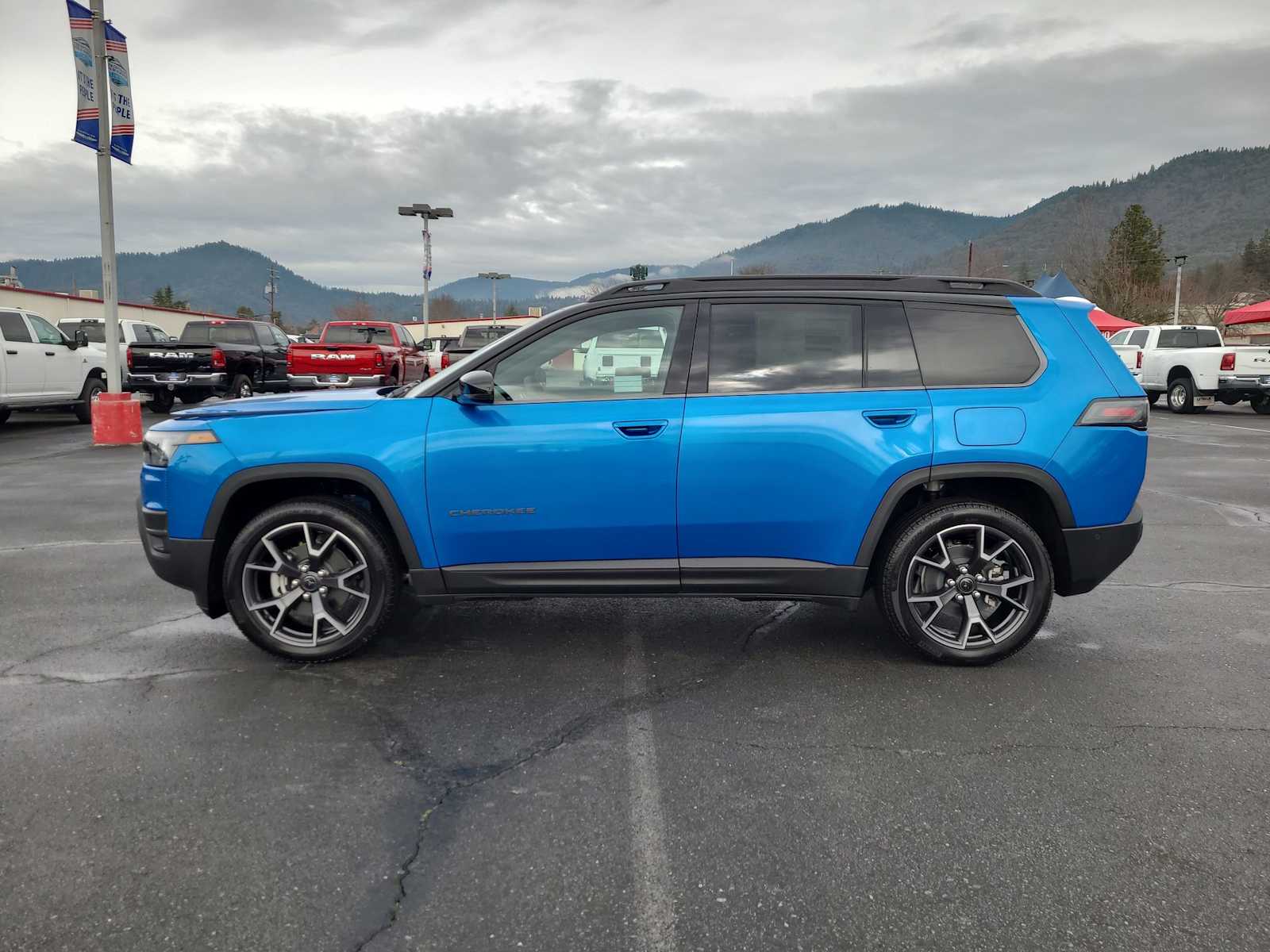 Thumbnail: 2026 Jeep Cherokee - 11