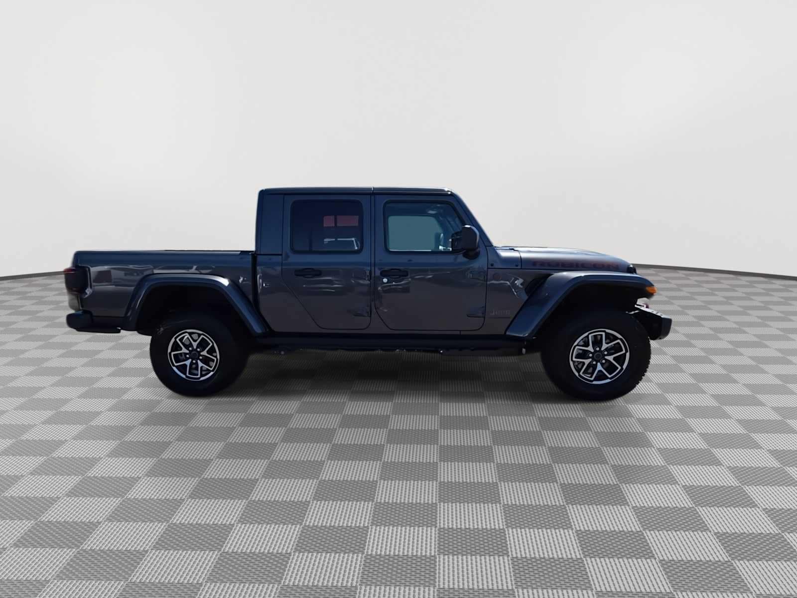 Thumbnail: 2026 Jeep Gladiator - 9