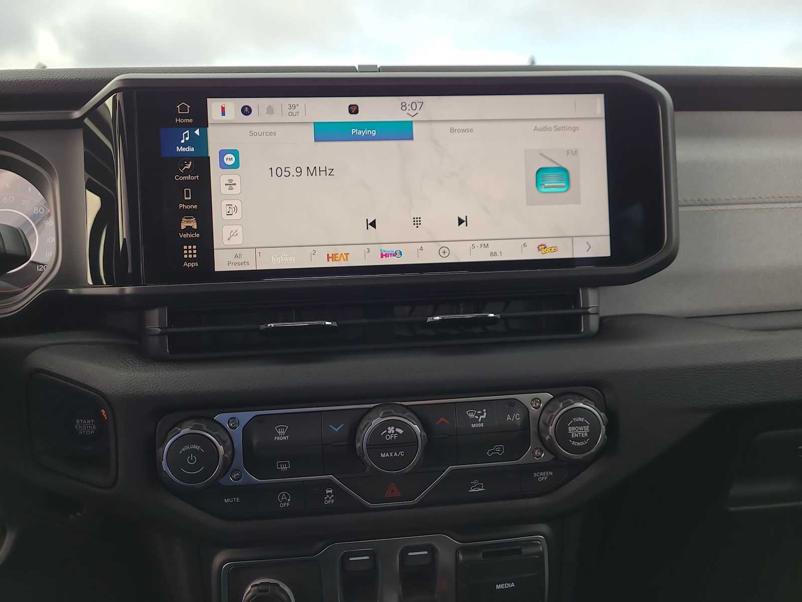 Thumbnail: 2026 Jeep Wrangler - 24