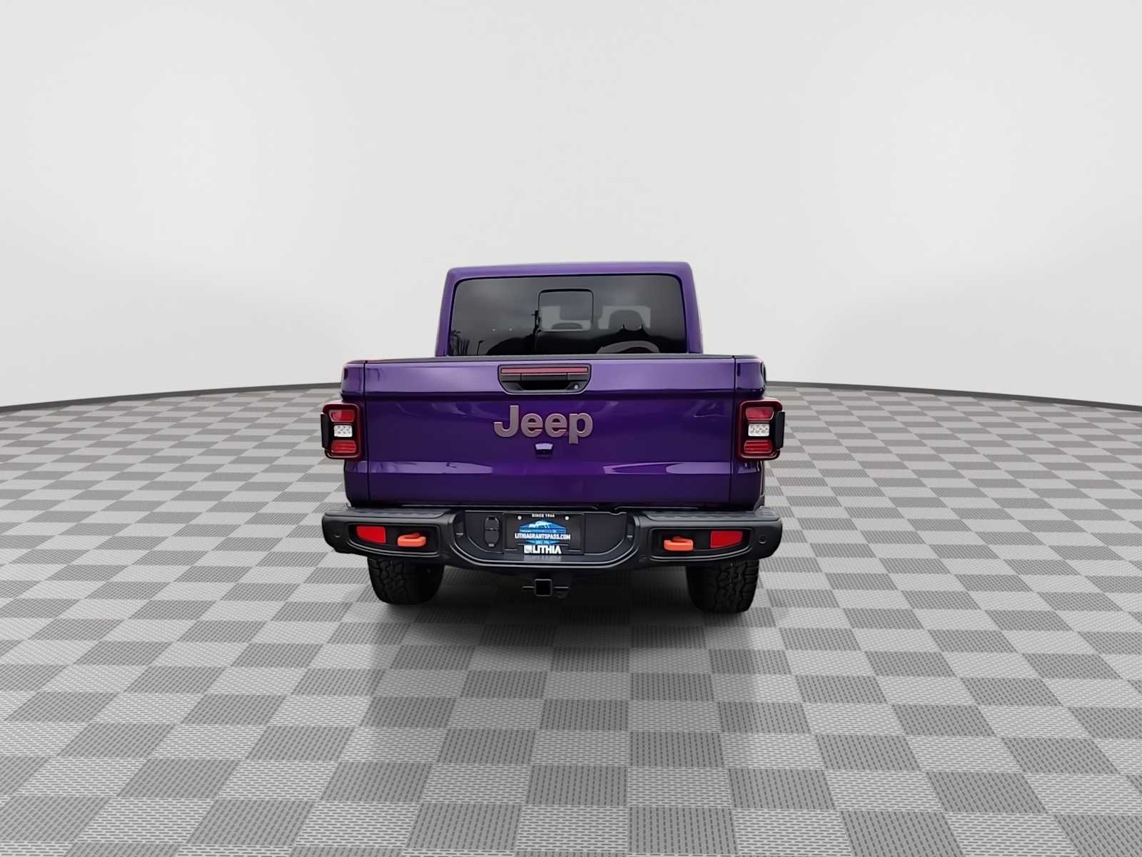 Thumbnail: 2026 Jeep Gladiator - 7