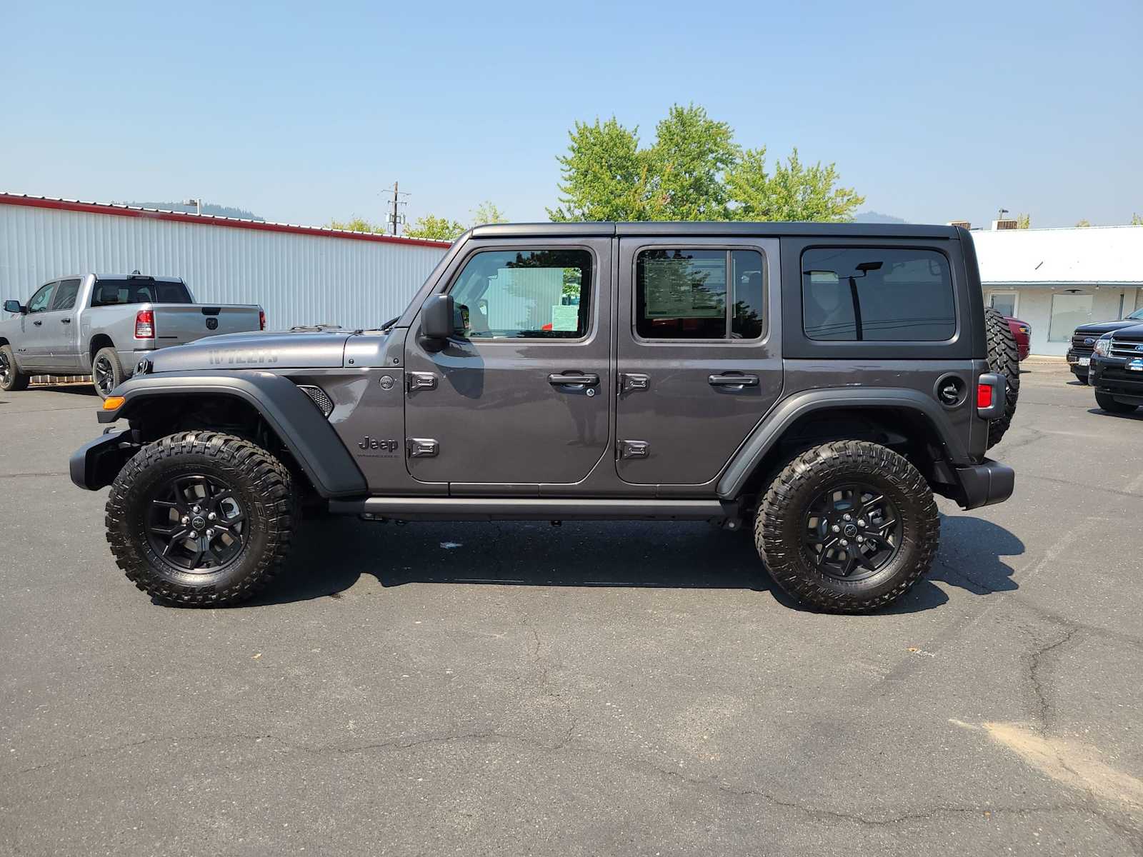 Thumbnail: 2025 Jeep Wrangler - 11