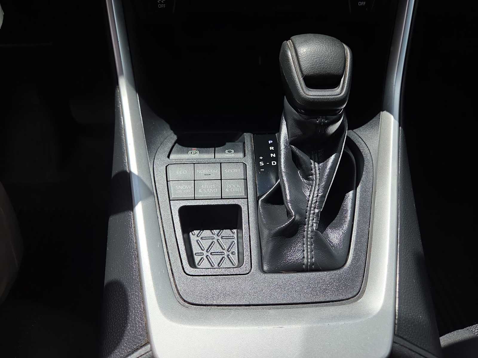 Thumbnail: 2019 Toyota RAV4 - 25