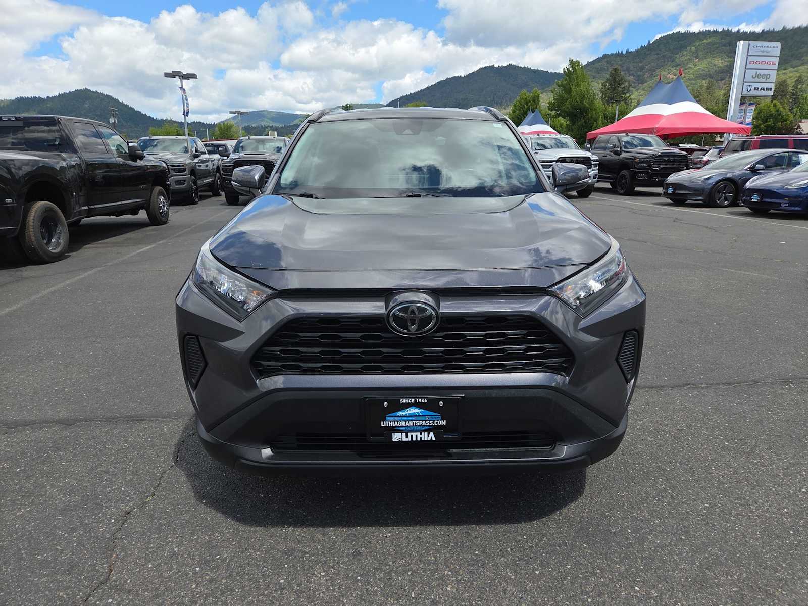 Thumbnail: 2019 Toyota RAV4 - 14