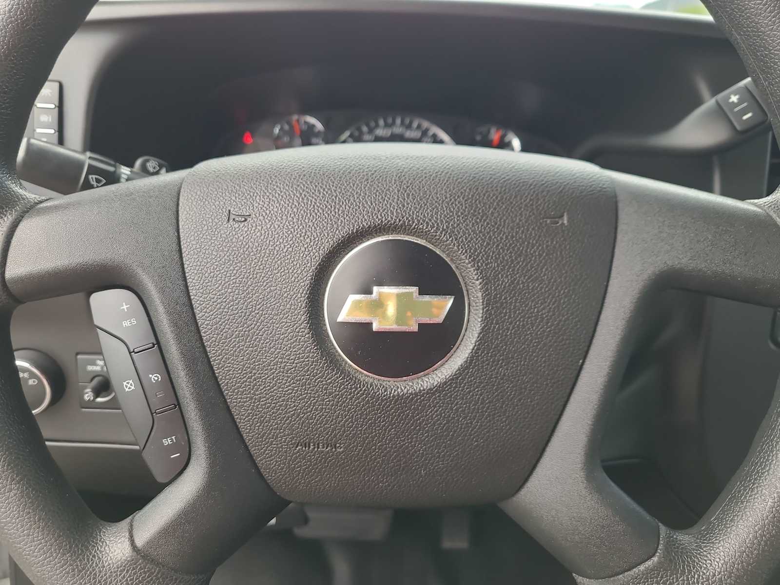 Thumbnail: 2018 Chevrolet Express - 23