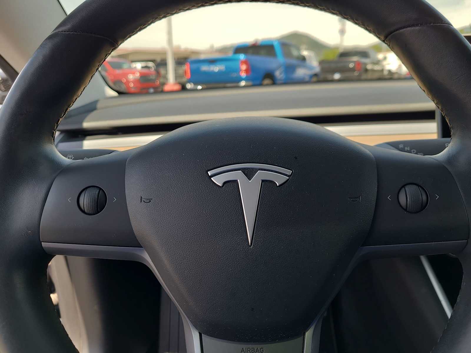 Thumbnail: 2019 Tesla Model 3 - 23