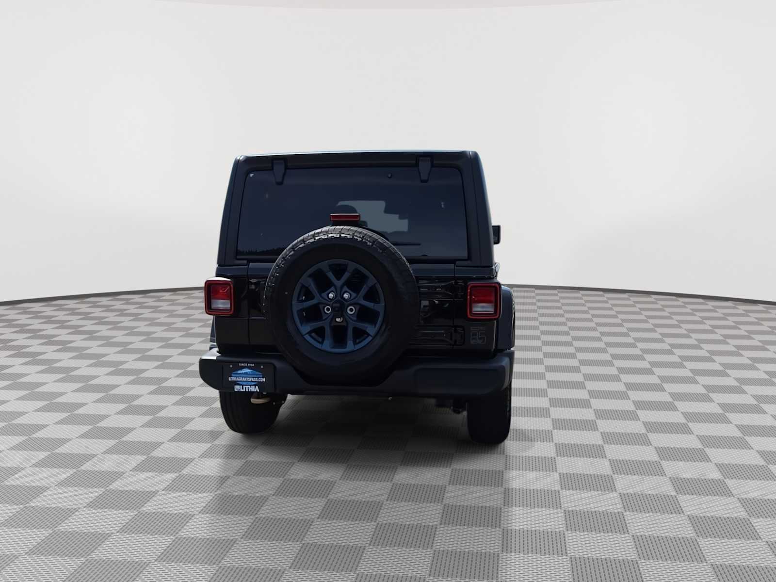 Thumbnail: 2026 Jeep Wrangler - 7