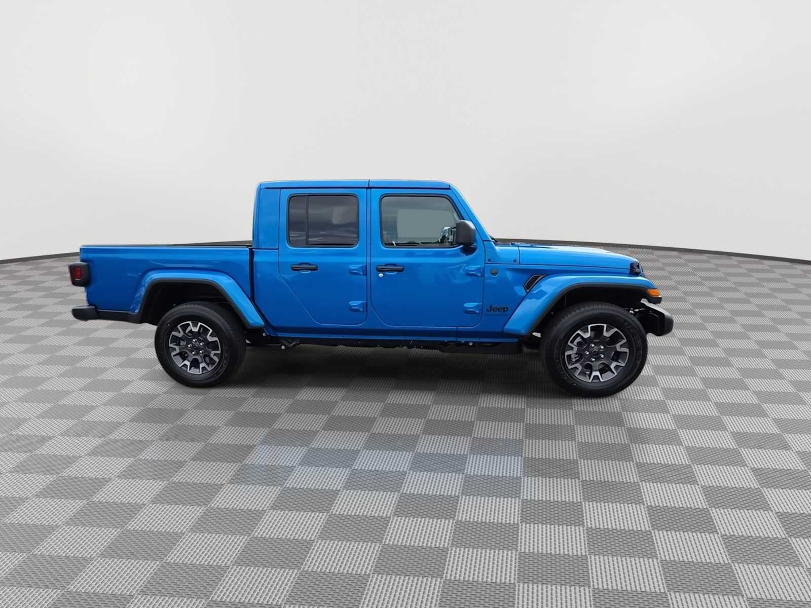 Thumbnail: 2026 Jeep Gladiator - 9