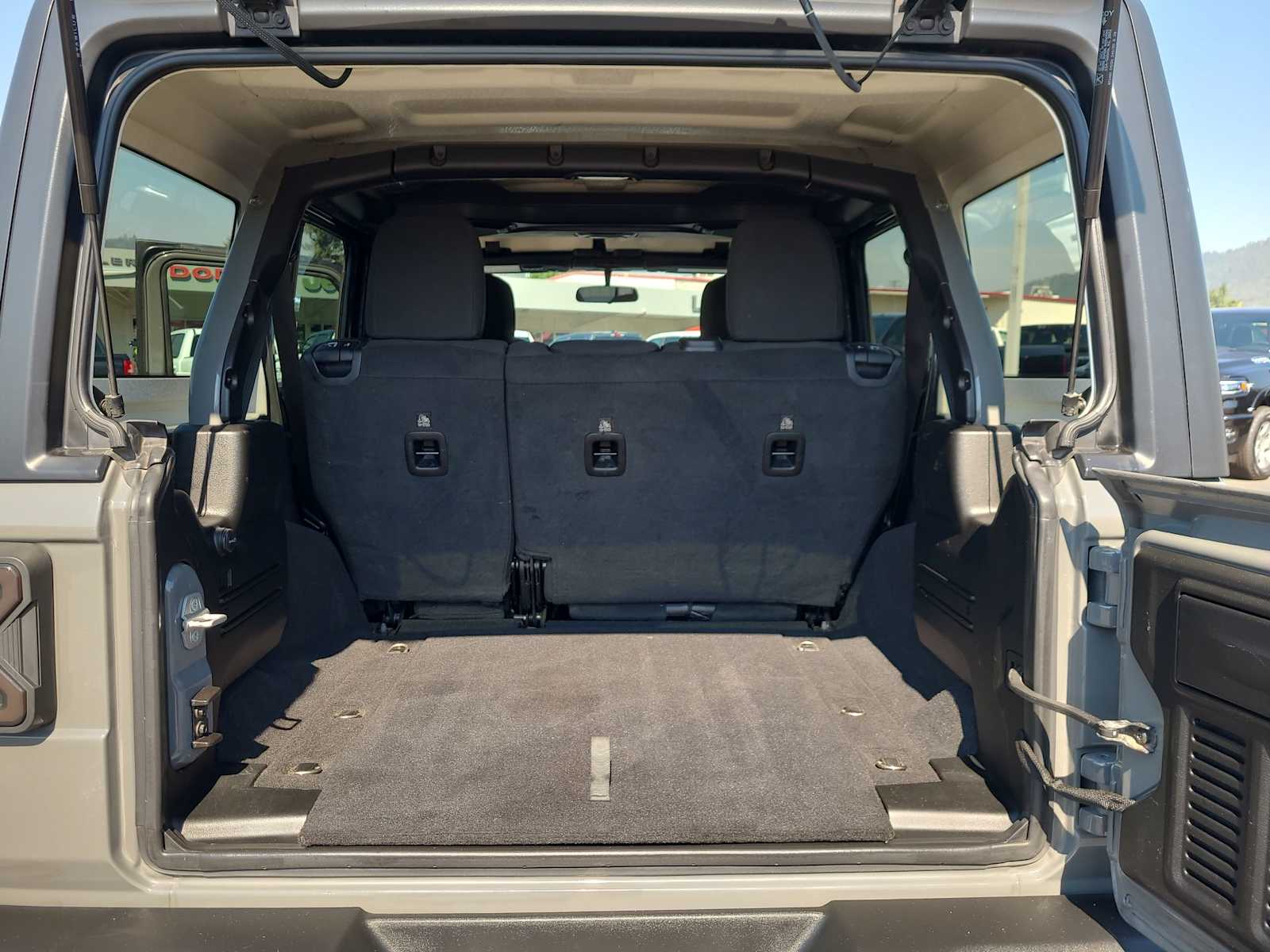 Thumbnail: 2021 Jeep Wrangler - 26