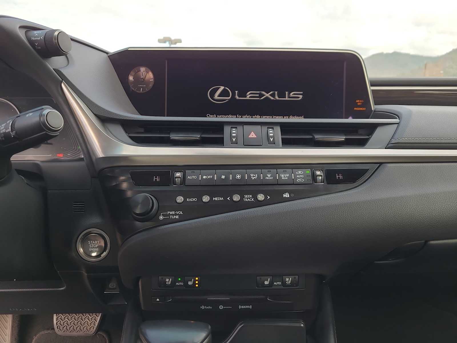 Thumbnail: 2019 Lexus ES - 24