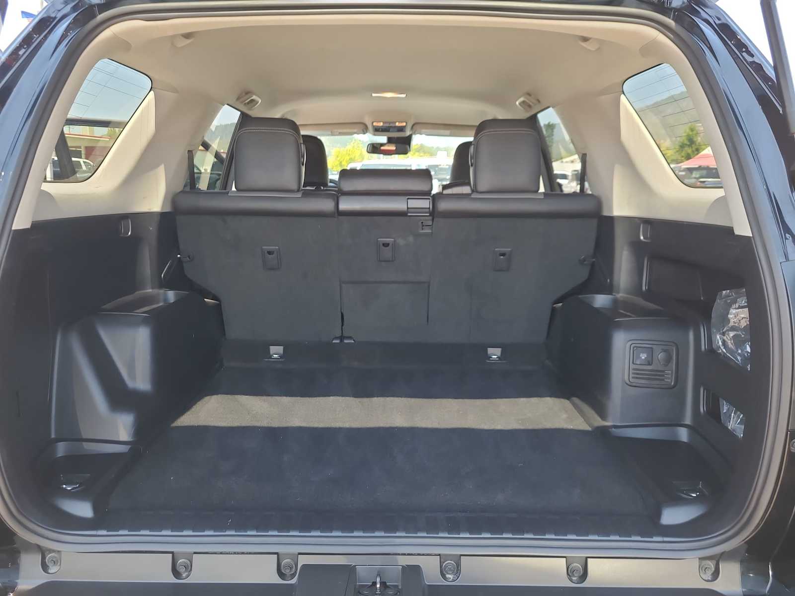 Thumbnail: 2024 Toyota 4Runner - 27