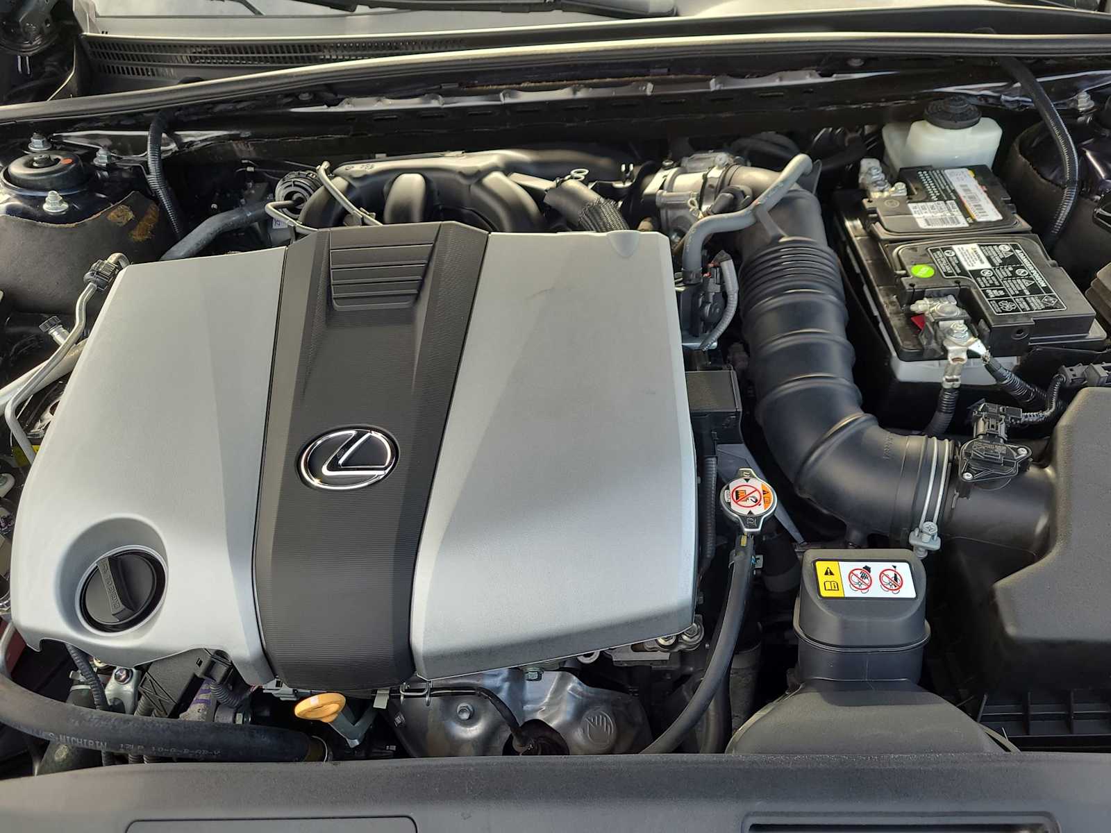 Thumbnail: 2019 Lexus ES - 17