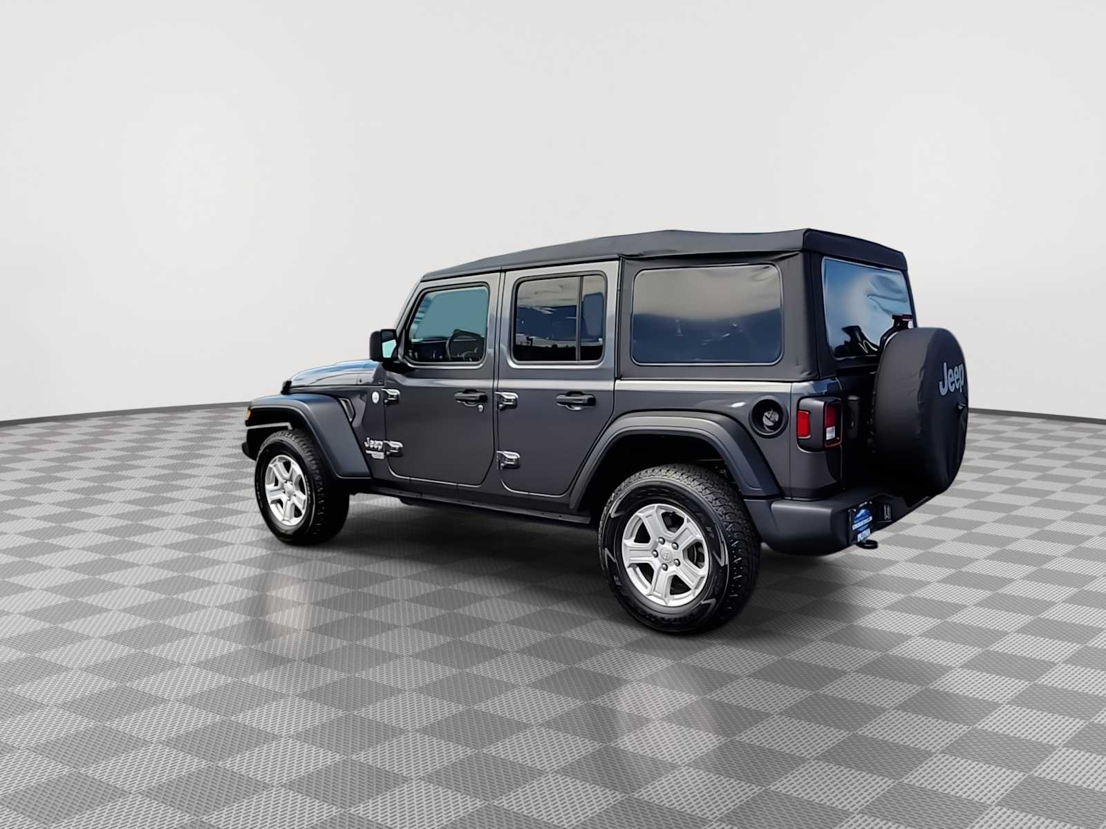 Thumbnail: 2021 Jeep Wrangler - 5