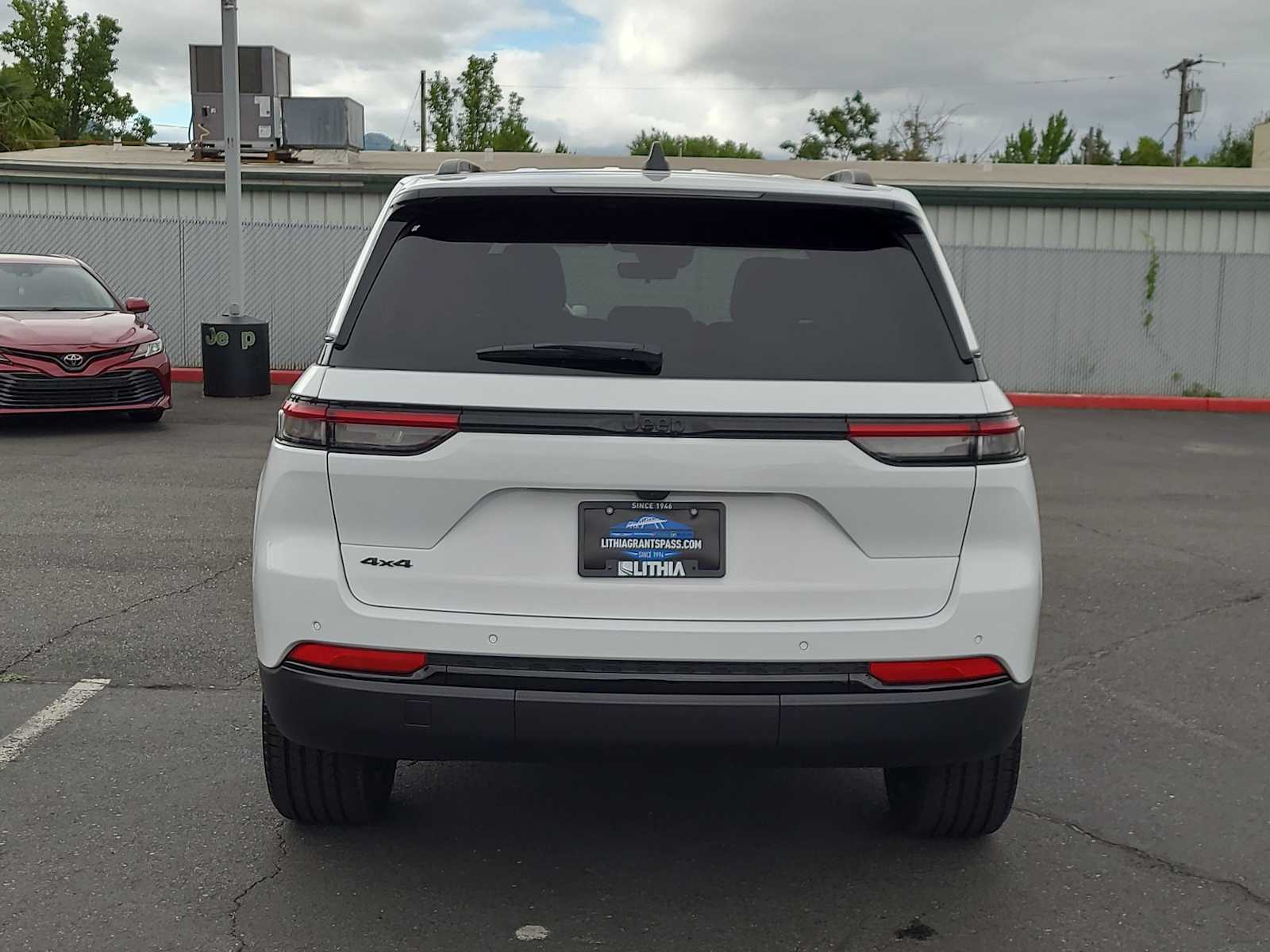 Thumbnail: 2025 Jeep Grand Cherokee - 13