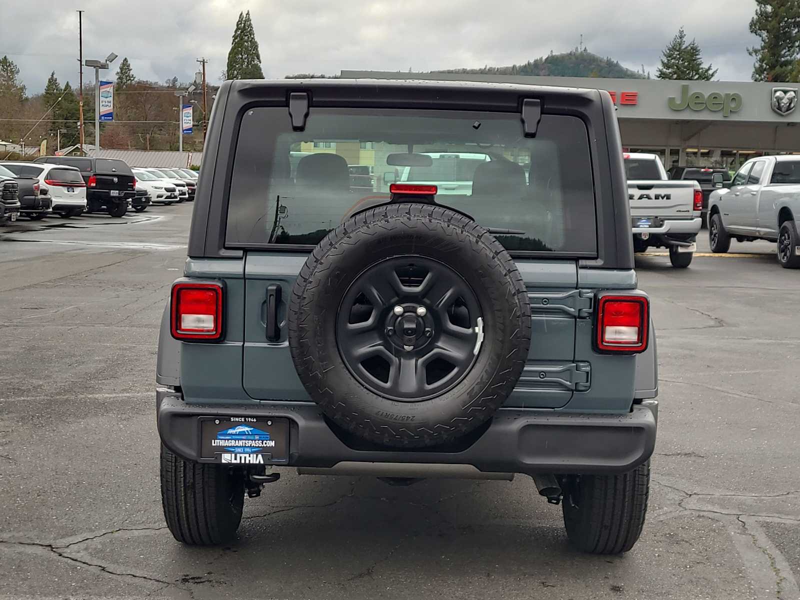 Thumbnail: 2026 Jeep Wrangler - 13