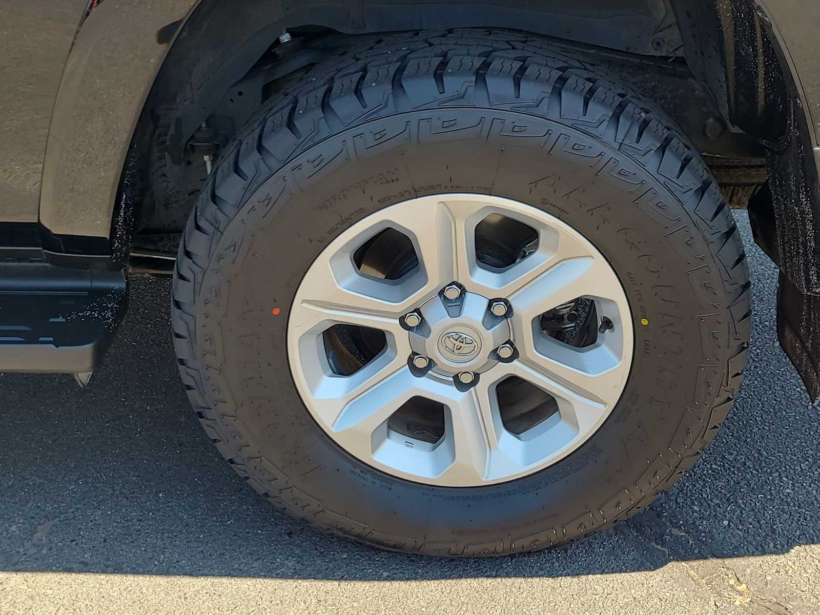 Thumbnail: 2024 Toyota 4Runner - 16