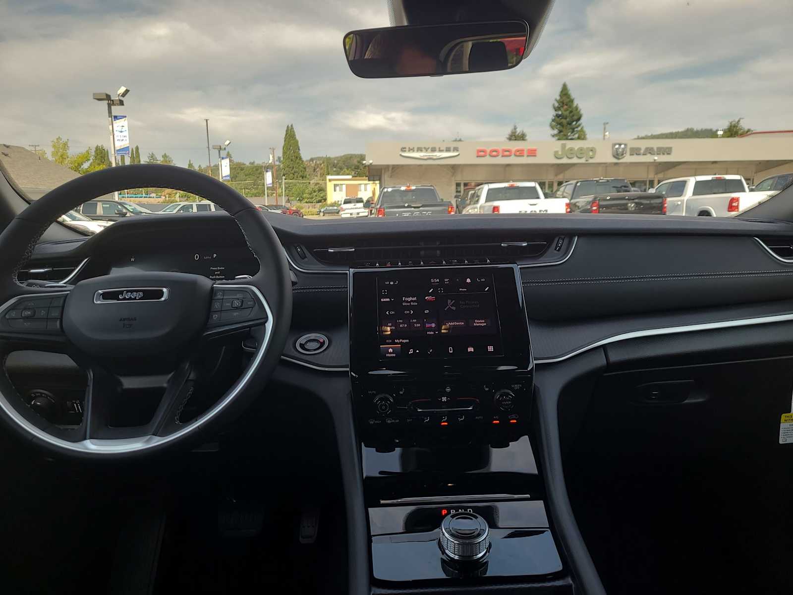 Thumbnail: 2025 Jeep Grand Cherokee - 18