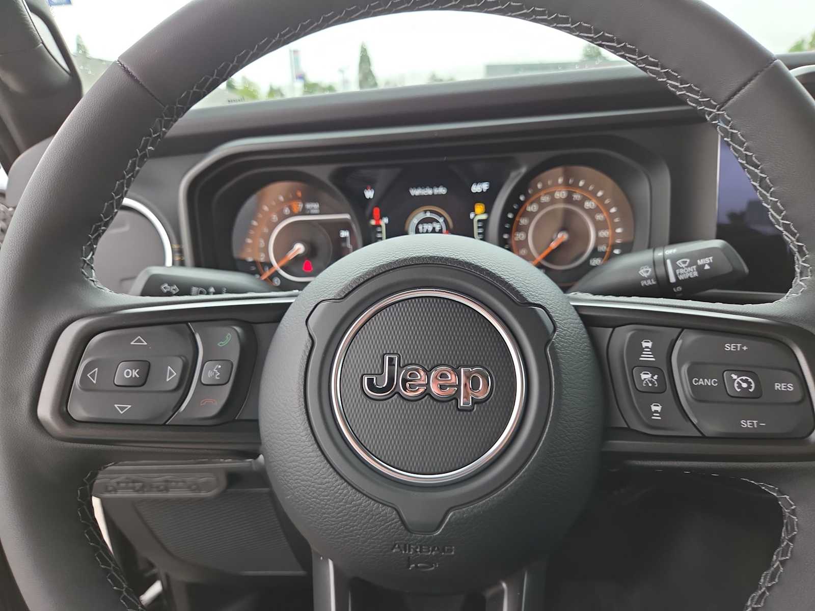 Thumbnail: 2026 Jeep Gladiator - 23