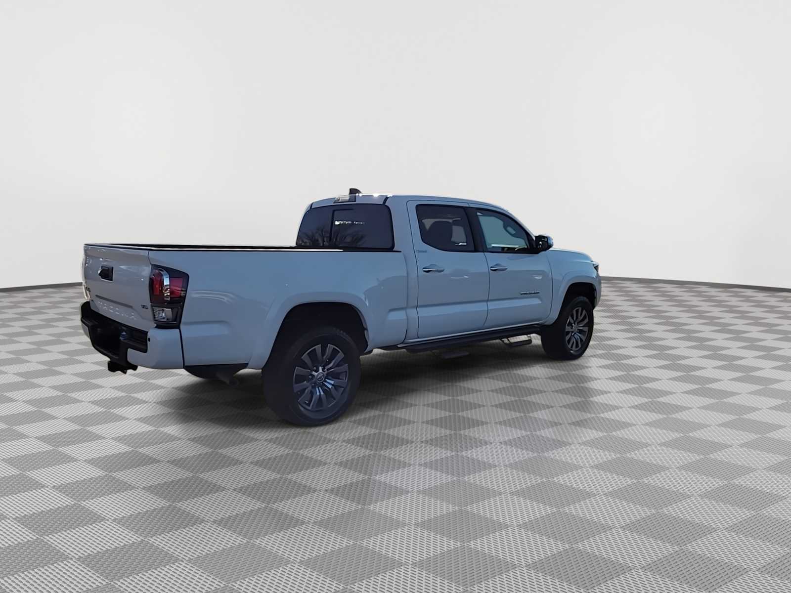 Thumbnail: 2023 Toyota Tacoma - 8