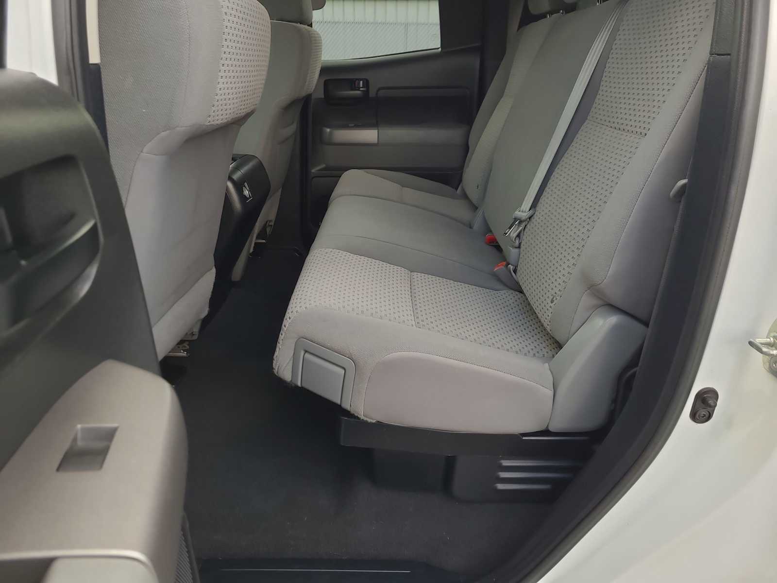 Thumbnail: 2012 Toyota Tundra - 21