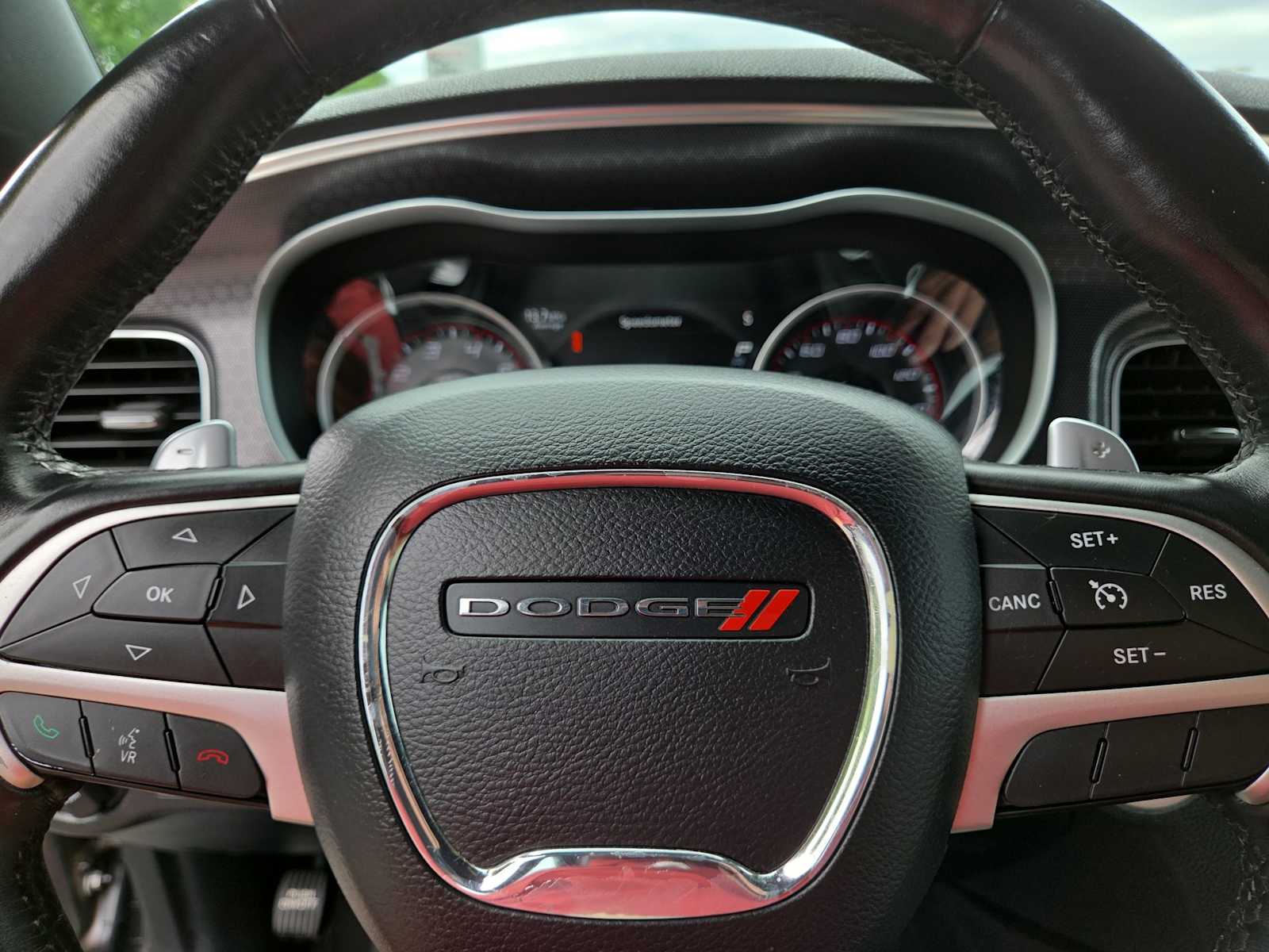 Thumbnail: 2015 Dodge Charger - 23
