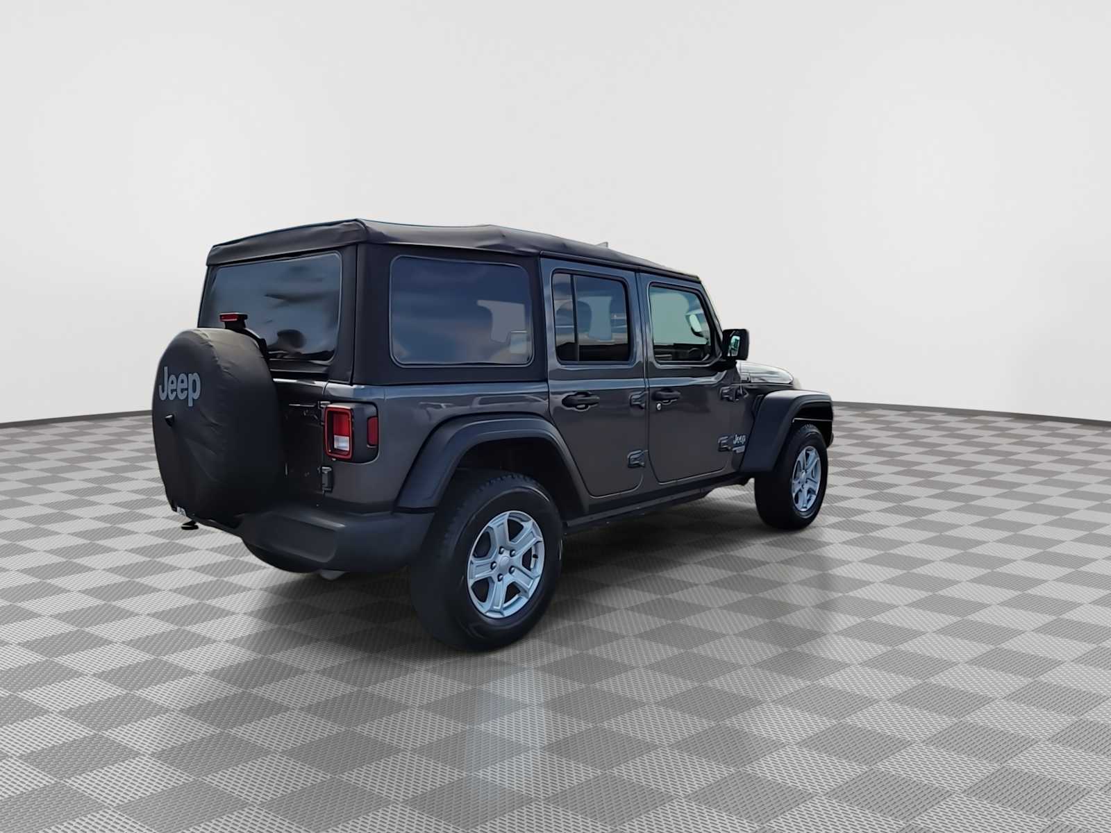 Thumbnail: 2021 Jeep Wrangler - 7