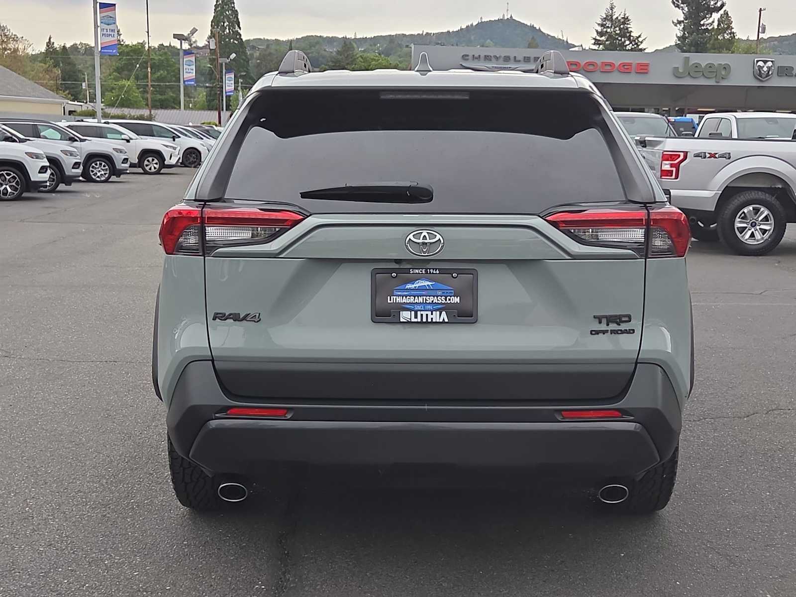 Thumbnail: 2021 Toyota RAV4 - 12