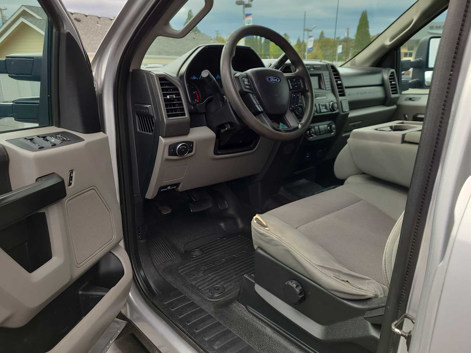 Thumbnail: 2019 Ford Econoline - 10