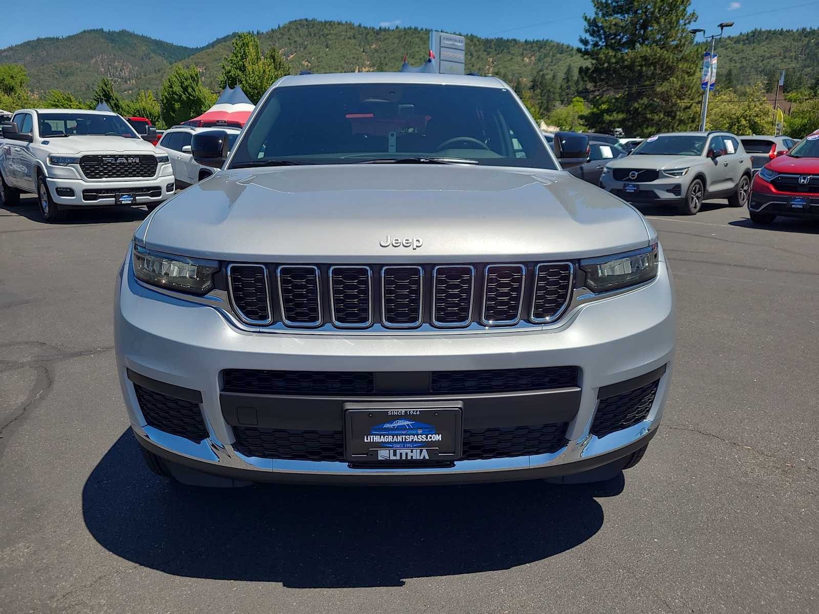 Thumbnail: 2025 Jeep Grand Cherokee - 14