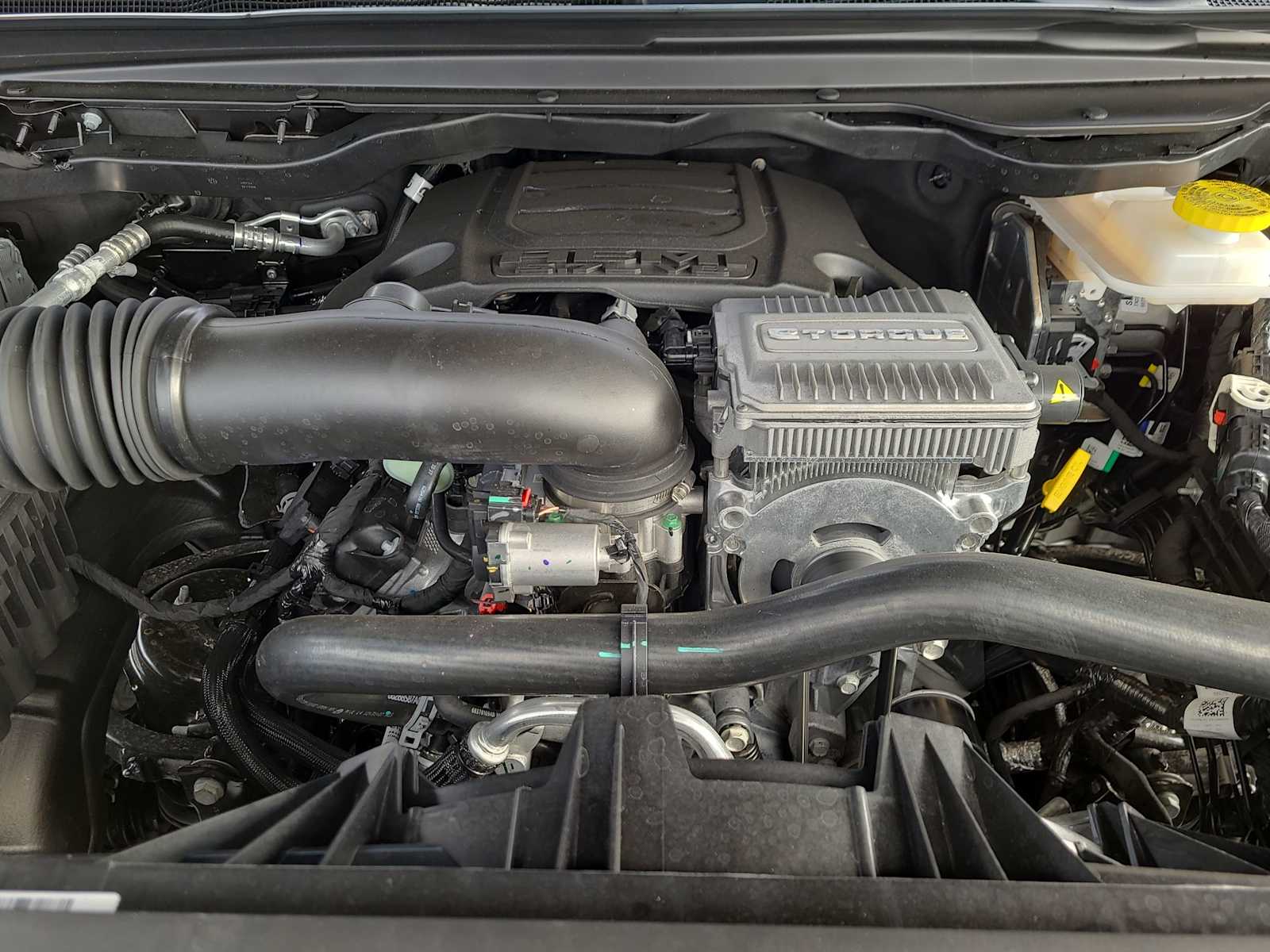 Thumbnail: 2026 RAM 1500 - 17