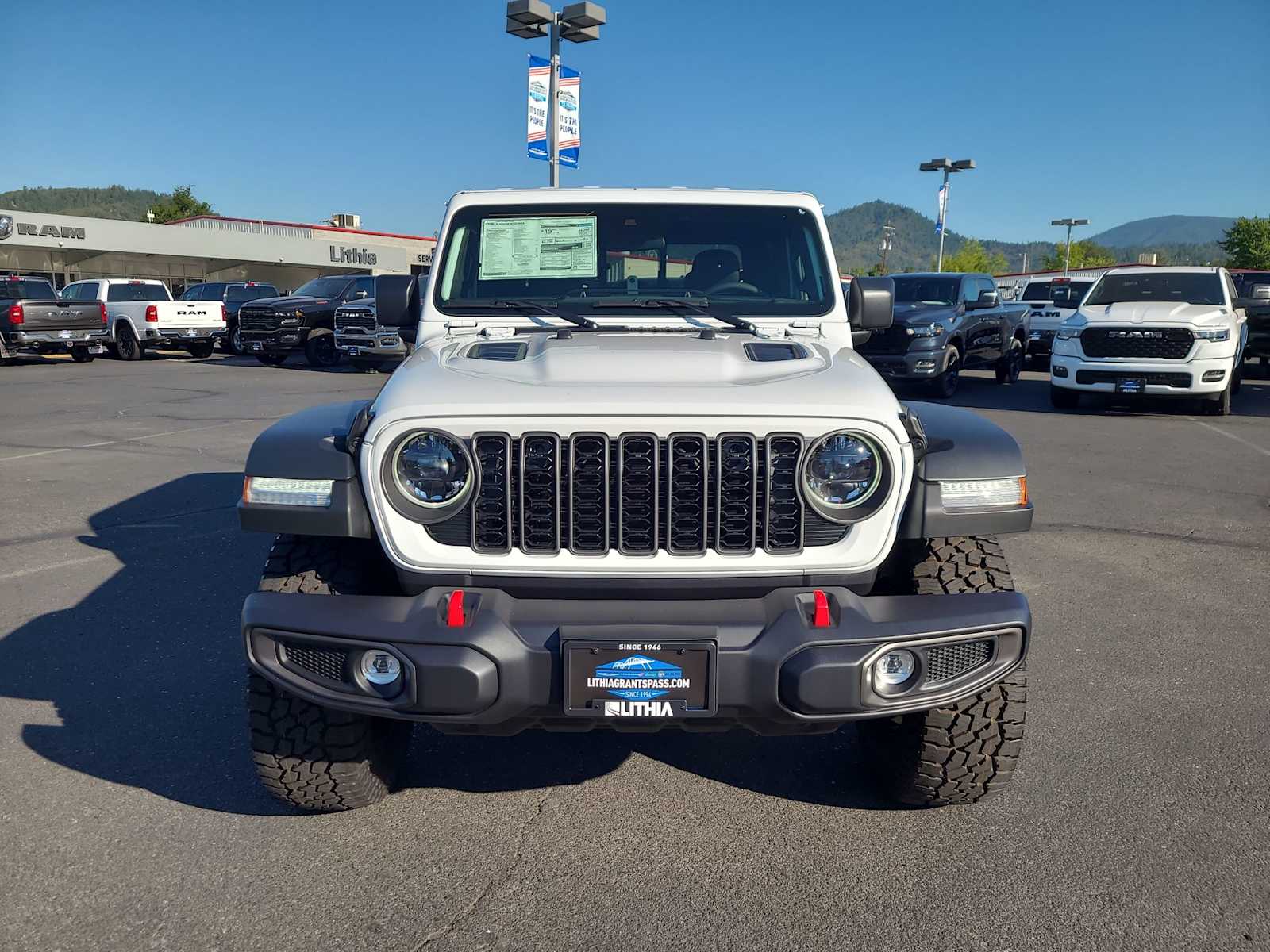 Thumbnail: 2025 Jeep Gladiator - 14