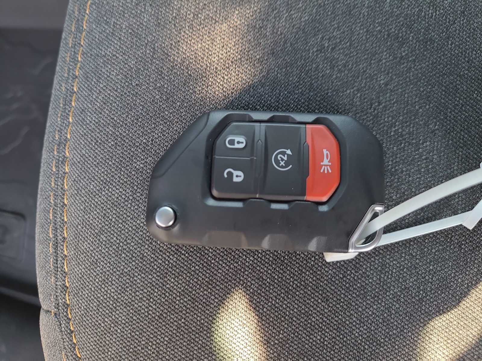 Thumbnail: 2025 Jeep Gladiator - 28