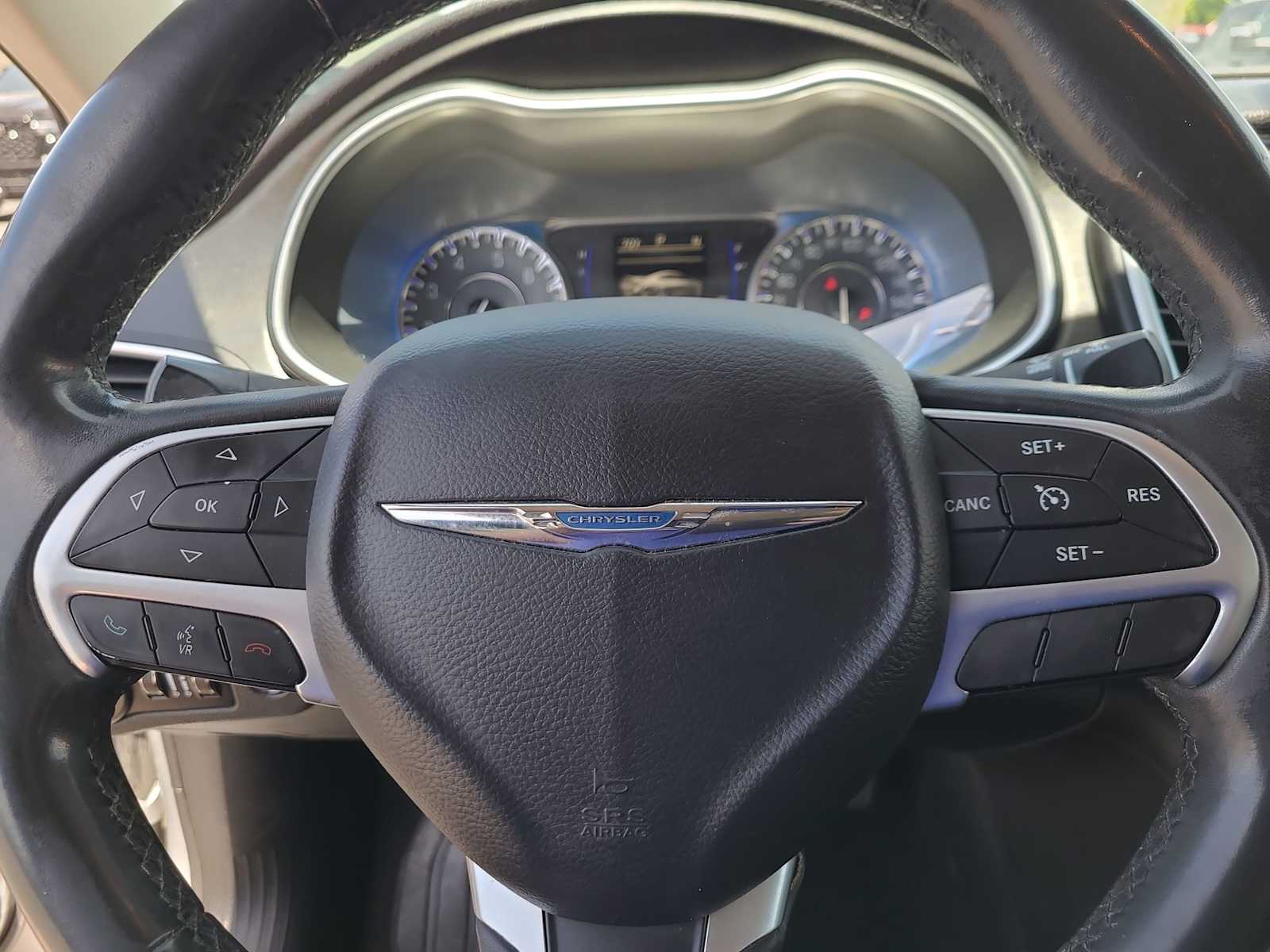 Thumbnail: 2015 Chrysler 200 - 23
