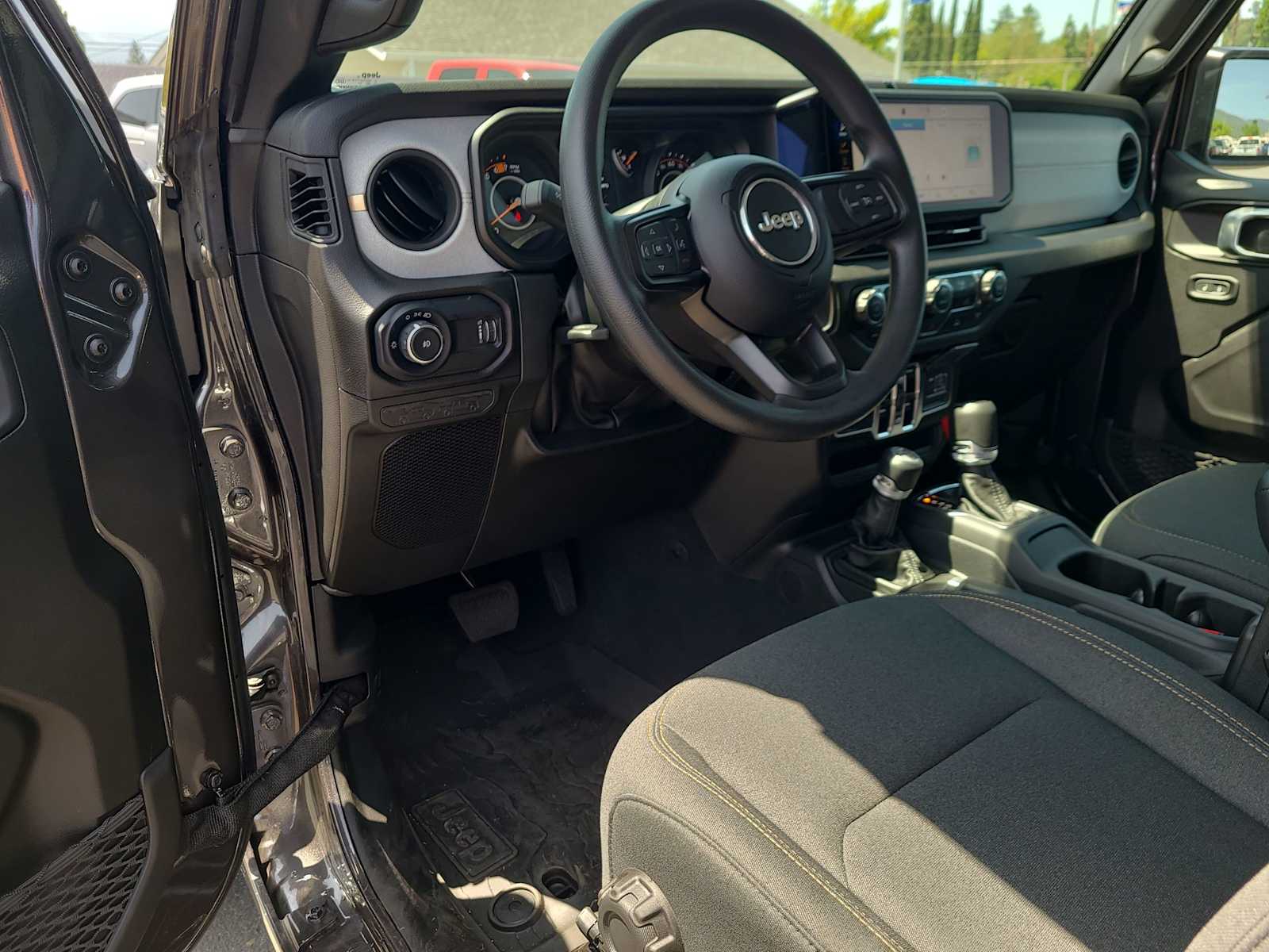 Thumbnail: 2025 Jeep Wrangler - 10