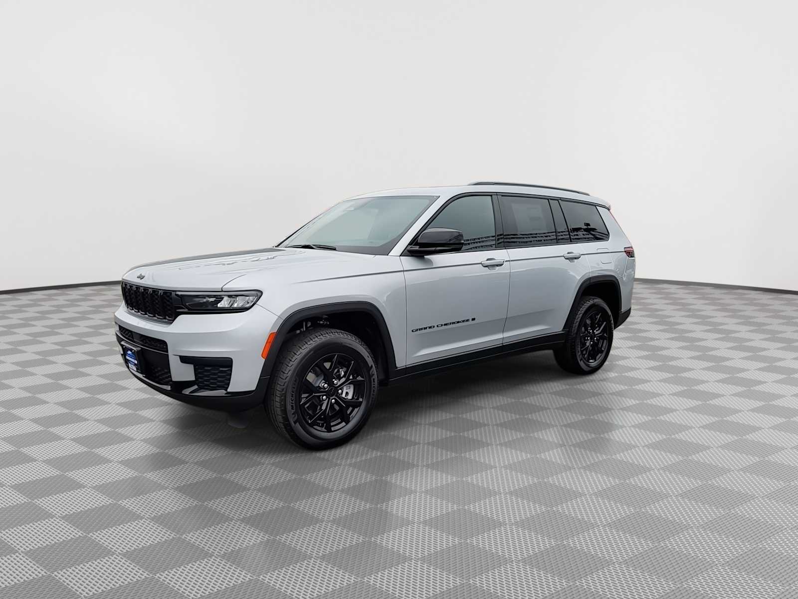 Thumbnail: 2025 Jeep Grand Cherokee - 4