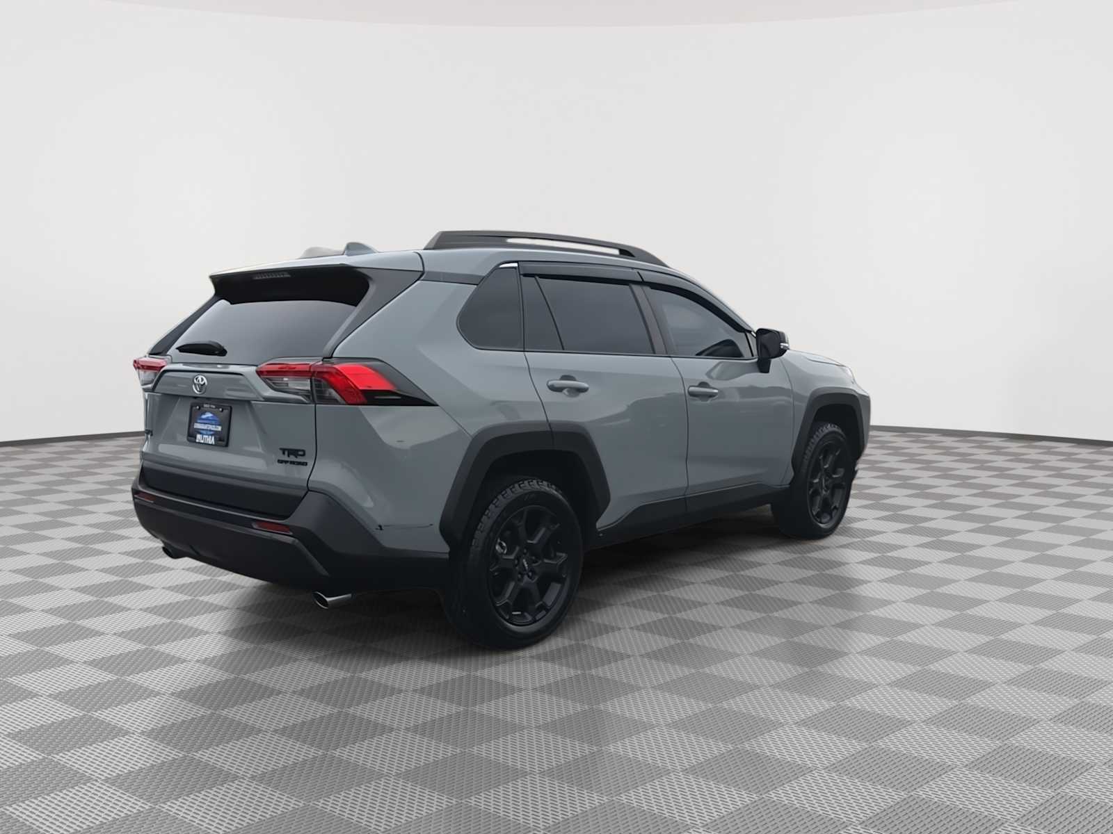 Thumbnail: 2021 Toyota RAV4 - 7