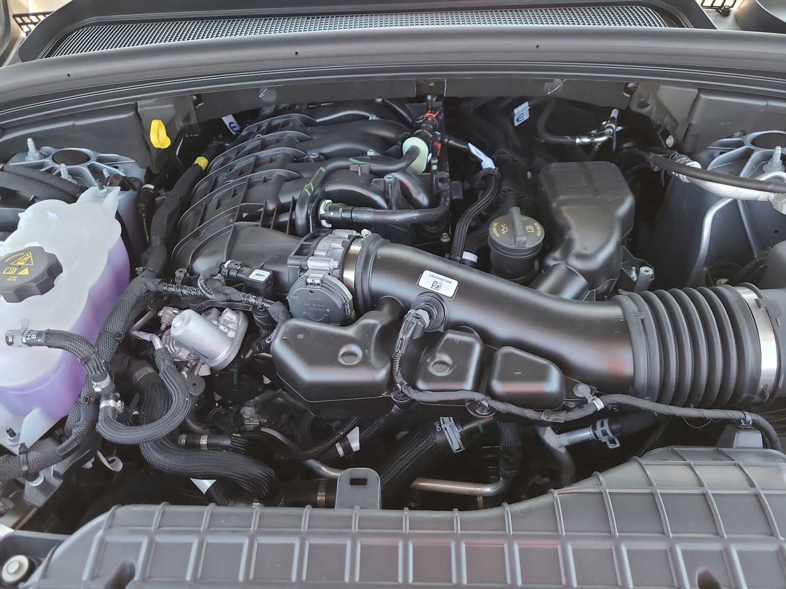 Thumbnail: 2025 Jeep Grand Cherokee - 17